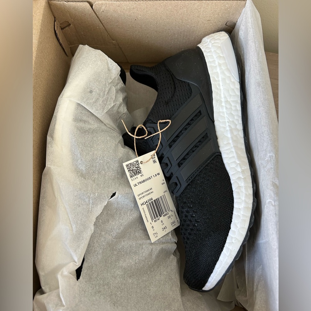 Adidas Ultraboost 1.0 W Black Size 7.5 Sneakers - Picture 6 of 6